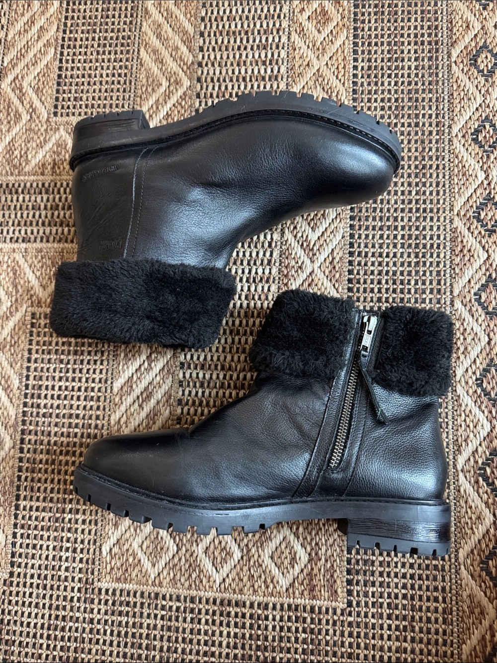 COUGAR Kendal Waterproof Leather Faux Fur Boots Black Size 9